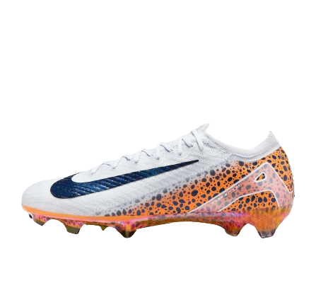 Soccer cleat