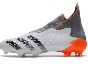 Predator Freak Whitespark Pack Elite FG
