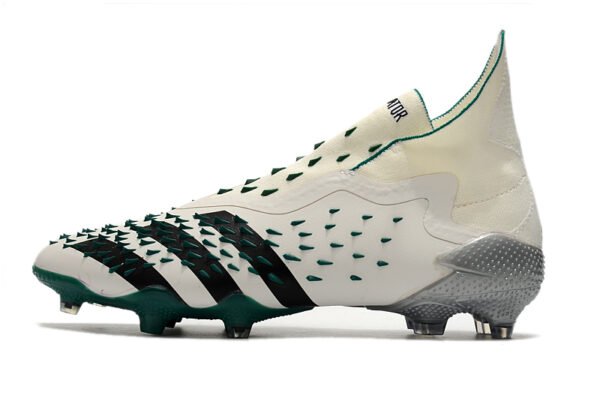 Predator Freak EQT Elite FG
