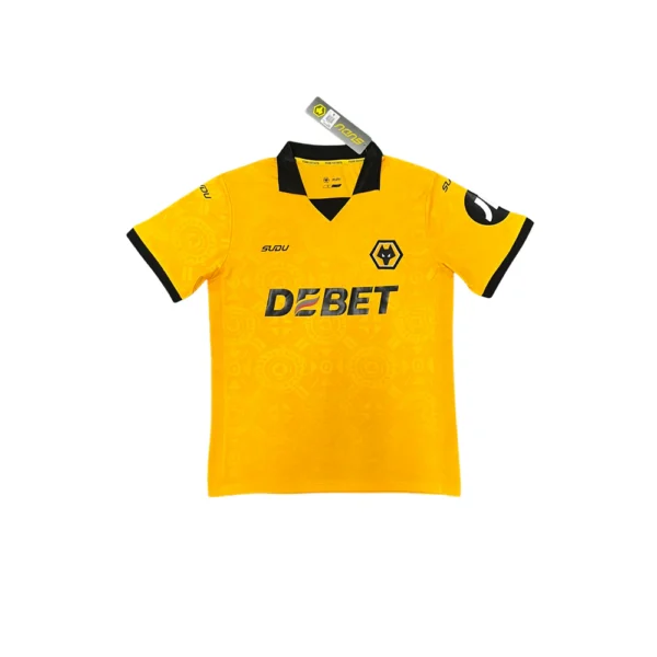 Wolverhampton 25-26 home